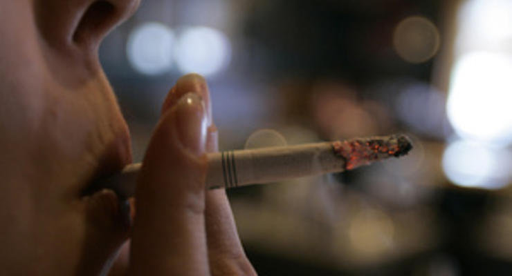Голландці виступили за збільшення податку на охорону здоров'я для курців