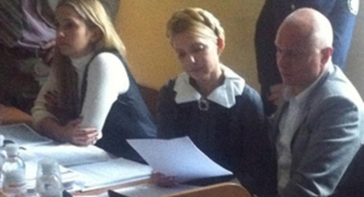 Тимошенко відключила мікрофон, щоб не підслуховували її розмови з донькою