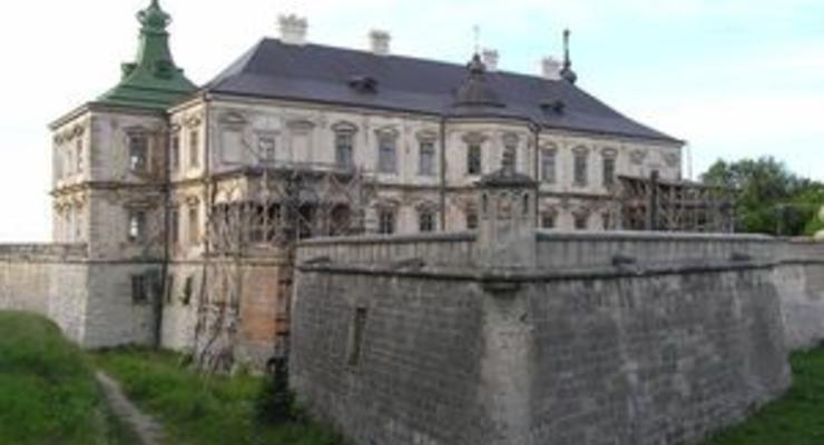Администрация Януковича отрицает создание резиденции в Подгорецком замке