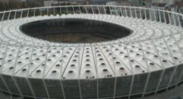 НСК Олімпійський повністю накрили мембранним дахом