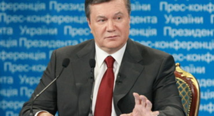 Янукович заявив, що Україна готова допомогти Греції, купуючи її держактиви