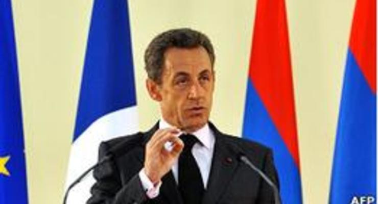 От Саркози в Тбилиси ждут "четкого сигнала" России