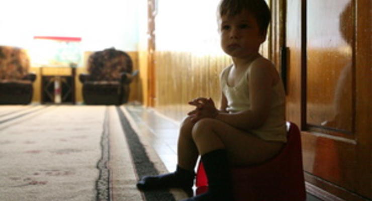 Социолог: Каждый пятый ребенок в Украине рождается вне брака