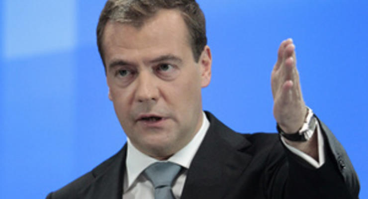 Медведев получил удостоверение кандидата в депутаты
