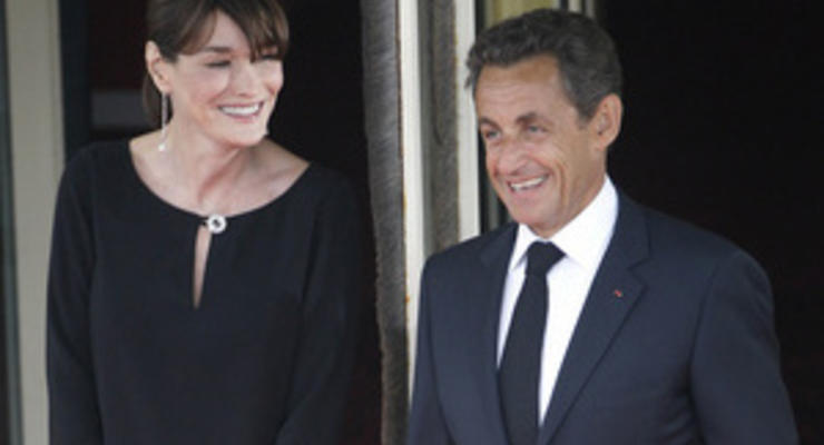 СМИ: Роды у Карлы Бруни-Саркози пройдут сегодня