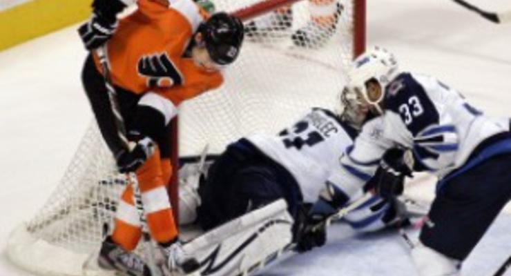 NHL: Philadelphia Flyers и Winnipeg Jets забросили 17 шайб на двоих