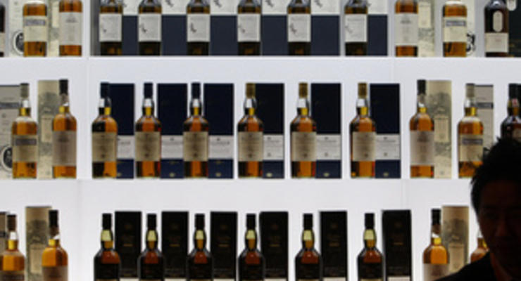 90-летней британке отказались продавать виски