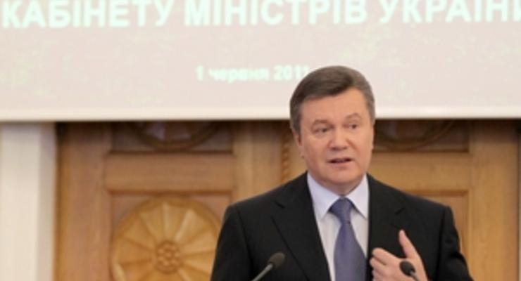 Левочкин: Янукович работает над кадровыми изменениями в Кабмине