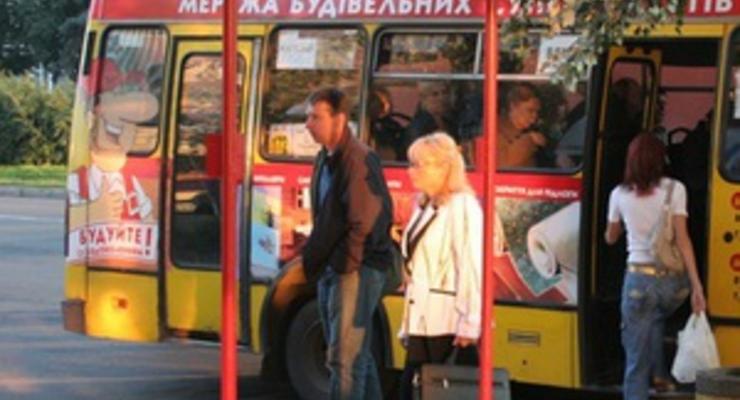 В Кременчуге водитель маршрутки избил пассажира