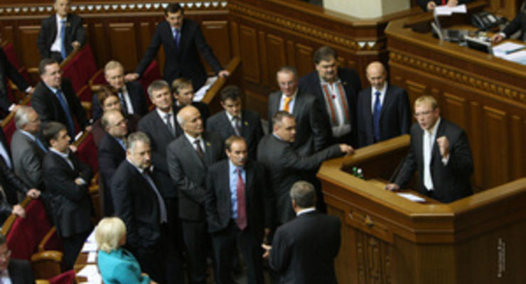 Оппозиция: Украину отдали в руки российского шоу-бизнеса