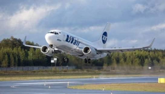 Boeing-737 совершил аварийную посадку в Санкт-Петербурге