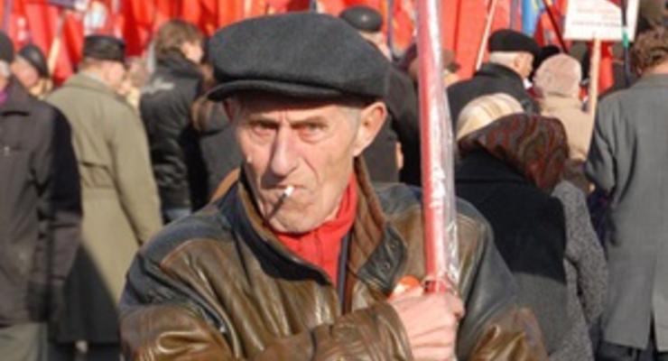 Фотогалерея: Призрак коммунизма. Компартия Украины организовала марш на Крещатике
