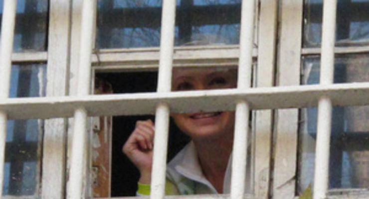 Батьківщина считает, что судьям мстят за закрытие дел против Тимошенко