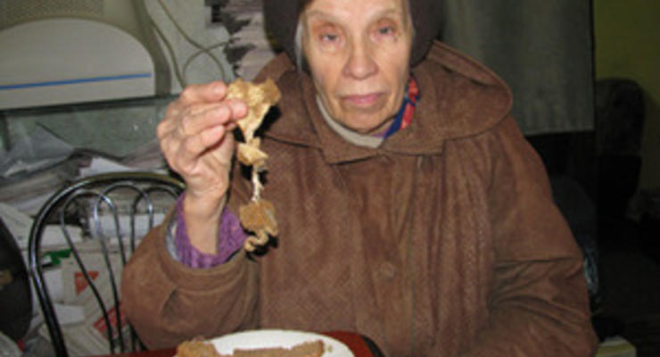 Жительница Краматорска приобрела хлеб, внутри которого обнаружила тряпку