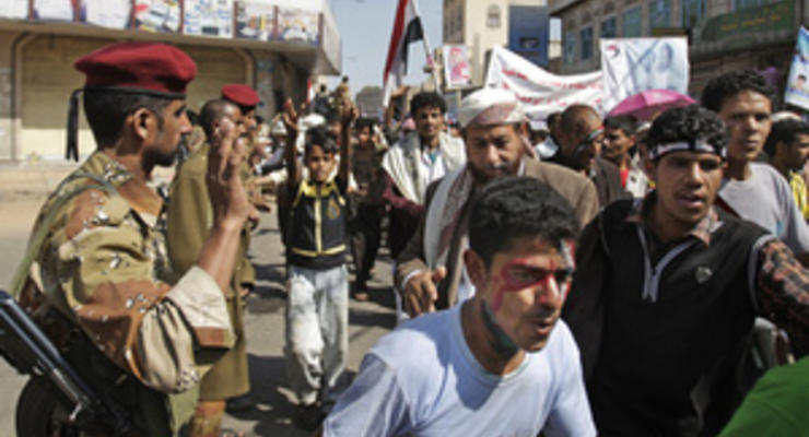 Салех прибыл в Эр-Рияд для подписания плана урегулирования кризиса. В Йемене происходят вооруженные столкновения