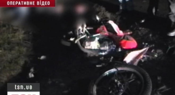 В Ровенской области три студента разбились на мотоцикле