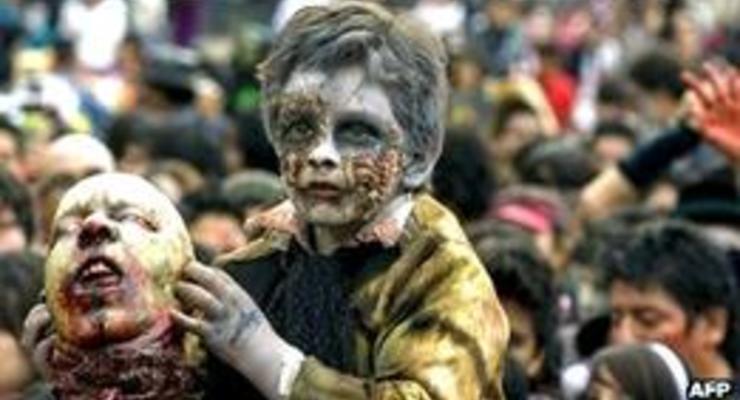 По улицам Мехико прошел рекордный парад зомби