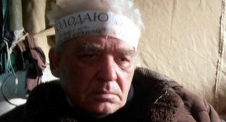 Власти заявляют, что участник акции чернобыльцев в Донецке "умер естественной смертью"