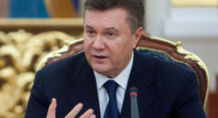 Янукович заявил, что его поразила смерть участника акции чернобыльцев в Донецке