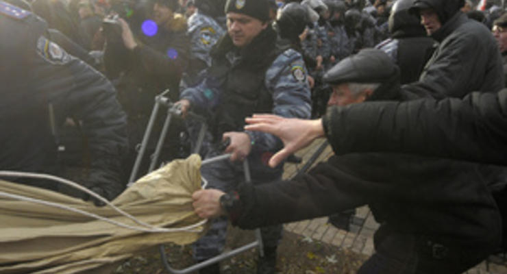 Суд оштрафовал одного из участников акций протеста чернобыльцев