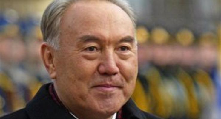 Парламент Казахстана наделил Назарбаева званием Народный герой