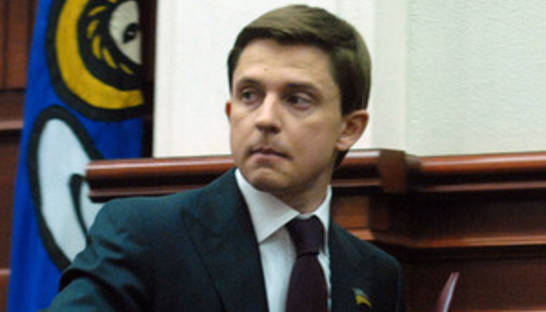 СМИ: На заседание Киевсовета пришли Довгий и Евлах