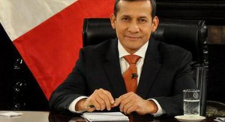 Шефа охраны президента Перу отправили в отставку за кражу бензина у главы государства