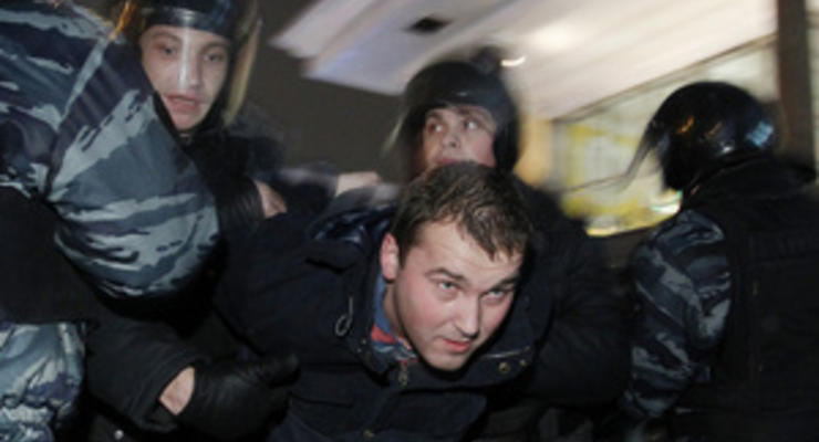 Human Rights Watch осудила российские власти за арест мирных демонстрантов