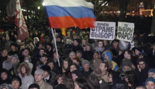 Коммунальные службы начали перерывать площадь в Москве, где намечена акция оппозиции