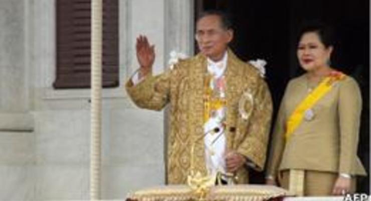 Американца осудили за оскорбление короля Таиланда