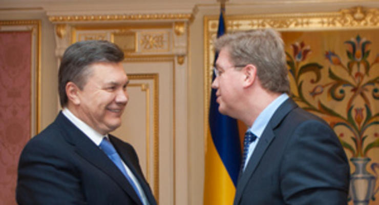 Фюле встретился с Януковичем перед тем, как посетить Тимошенко