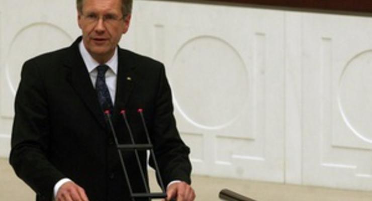 Президента Германии обвинили в обмане парламента