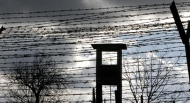 В Кыргызстане заключенные устроили голодовку из-за запрета на проституток