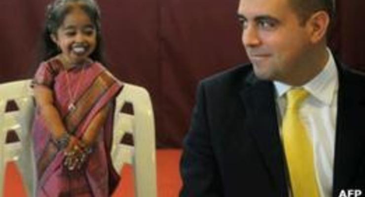 Самой маленькой женщиной мира признали уроженку Индии
