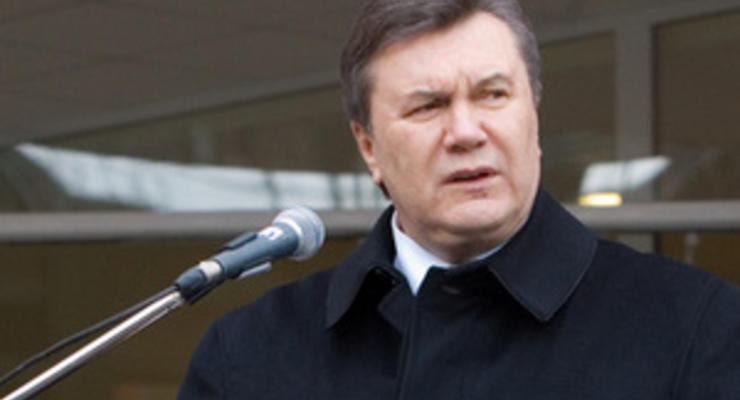 Сегодня Янукович посетит Москву