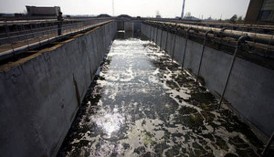Экологи заявляют об отсутствии очистных фильтров на более чем сорока спусках сточных вод в Киеве