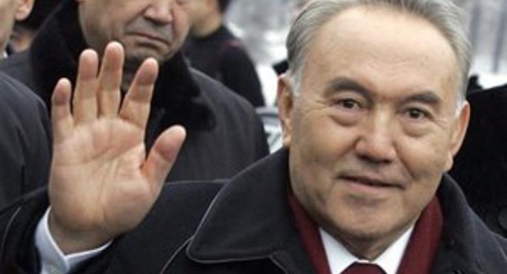 Назарбаев посетил Жанаозен, где прошли беспорядки