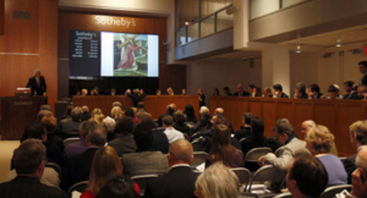 В 2011 году Christie's и Sotheby's продали современного искусства на $1,7 млрд