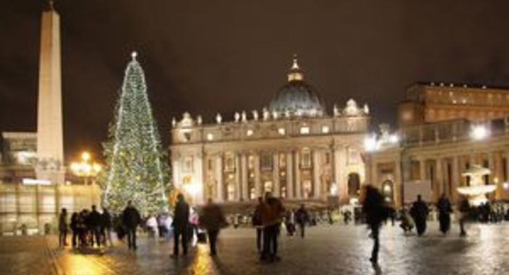 Корреспондент: Зажгли у папы. Главная елка католического Рождества этого года выросла в Карпатах