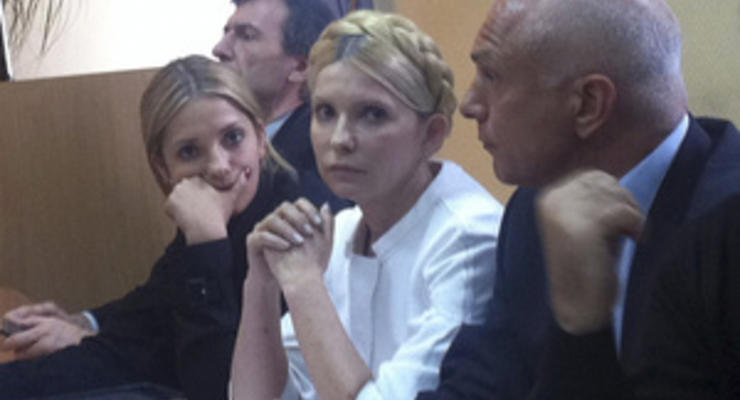 Дочь Тимошенко сообщила, что во время свидания с матерью та все время лежала