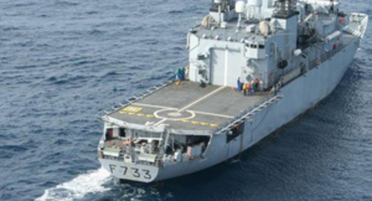 Корабль ВМС Франции шесть дней преследовал судно с тонной кокаина на борту