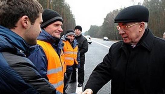 Азаров открыл новую дорогу Киев - Ирпень