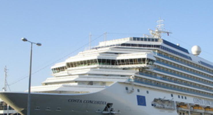Капитана Costa Concordia обвинили в бегстве с судна