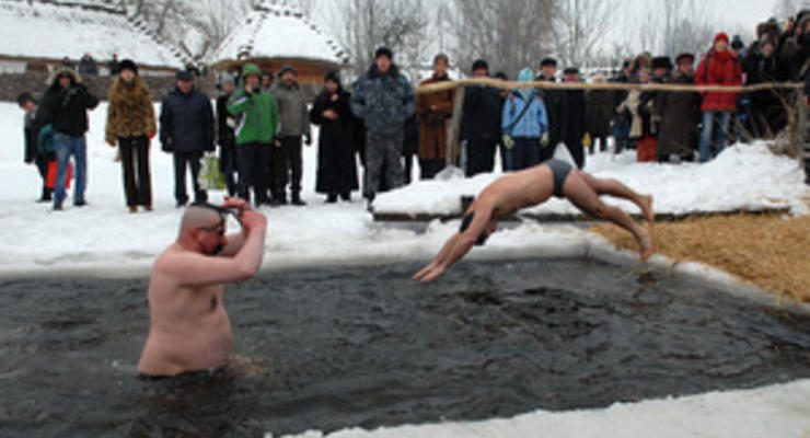В Киеве крещенские купания пройдут на Оболони, в Гидропарке и Мамаевой слободе