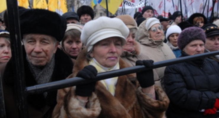 В Киеве на Михайловской и Софийской площадях на митинг по случаю Дня Соборности собрались около двух тысяч человек