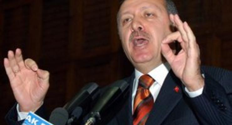 Премьер Турции назвал французский закон об отрицании геноцида армян "убийством свободы мысли"