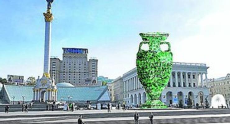В центре Киева появится памятник бутсе из цветов