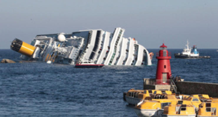 Из-за опасности для спасателей на Costa Concordia прекращена поисковая операция