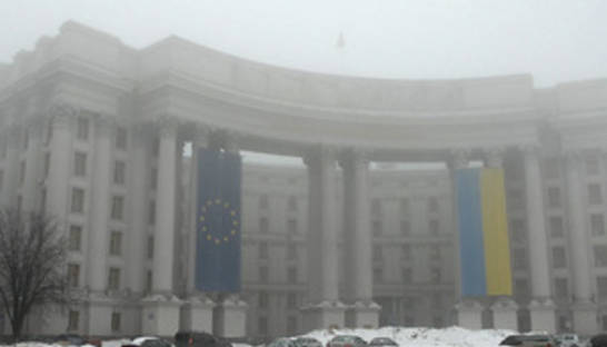 Киев просит Бухарест разобраться с бандитами, нападающими на украинские суда на Дунае