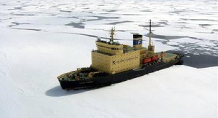 Во льдах Азовского моря застряли 20 судов